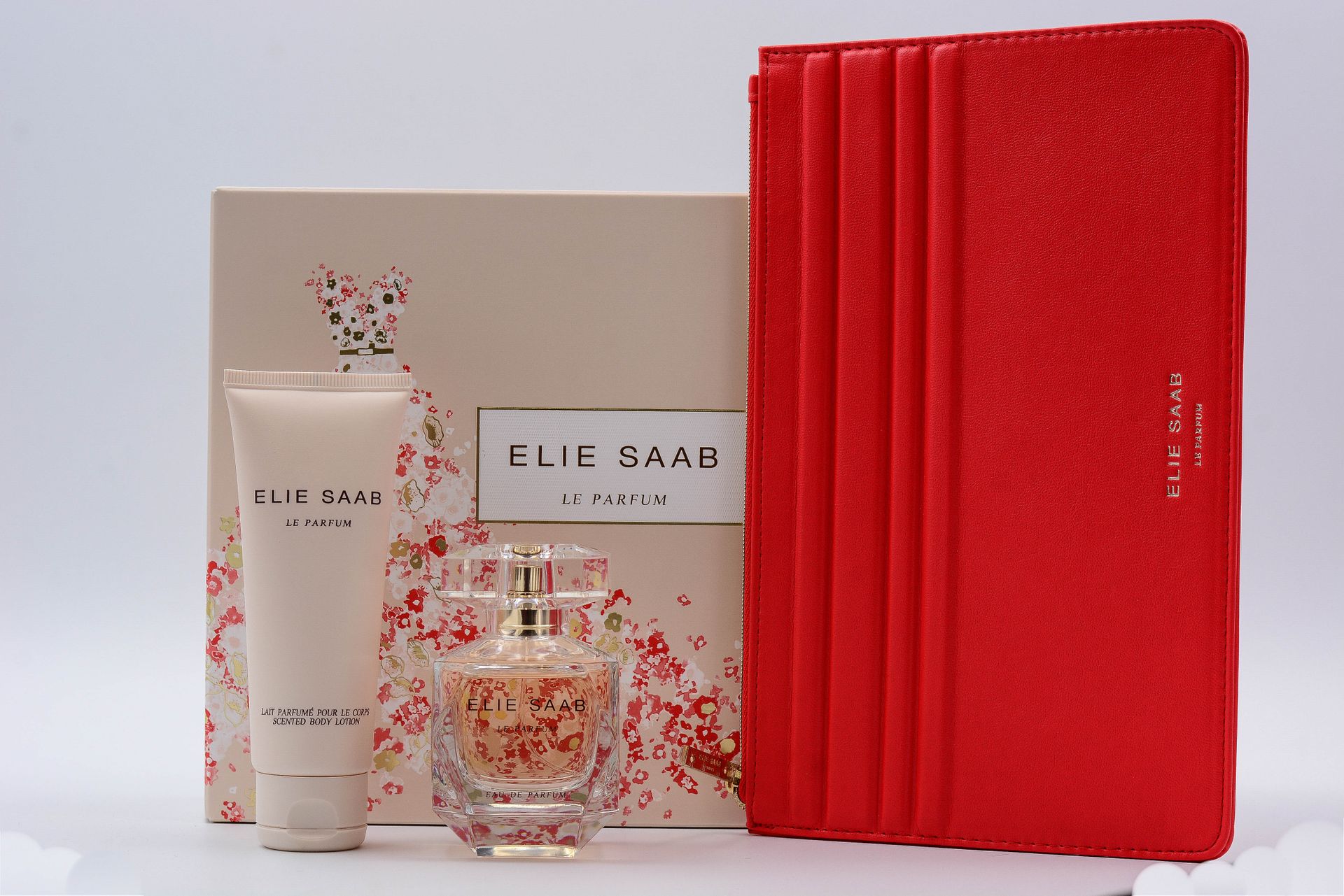 Elie Saab Le Parfum, EDP 50ml + Testtej 75ml + Kozmetikumoki Táska